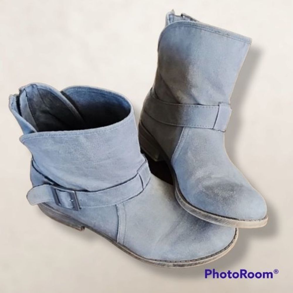 No Parking Distressed Ankle Bootie - Size 9‎